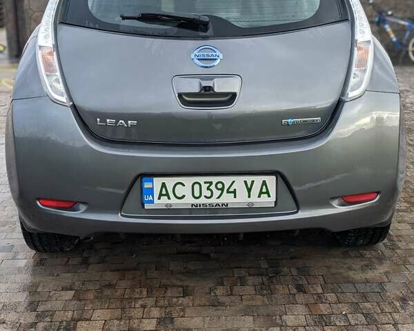 Сірий Ніссан Ліф, об'ємом двигуна 0 л та пробігом 86 тис. км за 8500 $, фото 9 на Automoto.ua
