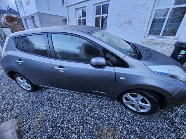 Серый Ниссан Лиф, объемом двигателя 0 л и пробегом 100 тыс. км за 6800 $, фото 14 на Automoto.ua