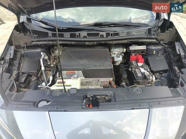 Сірий Ніссан Ліф, об'ємом двигуна 0 л та пробігом 61 тис. км за 18000 $, фото 9 на Automoto.ua