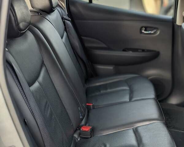 Сірий Ніссан Ліф, об'ємом двигуна 0 л та пробігом 86 тис. км за 8500 $, фото 30 на Automoto.ua