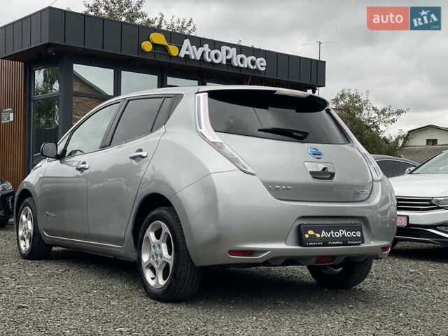 Серый Ниссан Лиф, объемом двигателя 0 л и пробегом 106 тыс. км за 8500 $, фото 16 на Automoto.ua