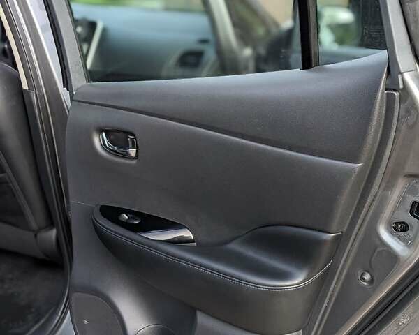 Сірий Ніссан Ліф, об'ємом двигуна 0 л та пробігом 86 тис. км за 8500 $, фото 21 на Automoto.ua