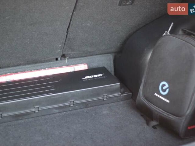 Серый Ниссан Лиф, объемом двигателя 0 л и пробегом 88 тыс. км за 8700 $, фото 24 на Automoto.ua