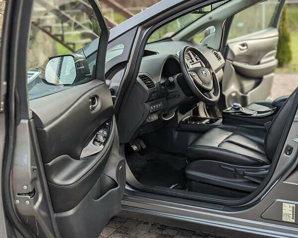 Сірий Ніссан Ліф, об'ємом двигуна 0 л та пробігом 86 тис. км за 8500 $, фото 6 на Automoto.ua