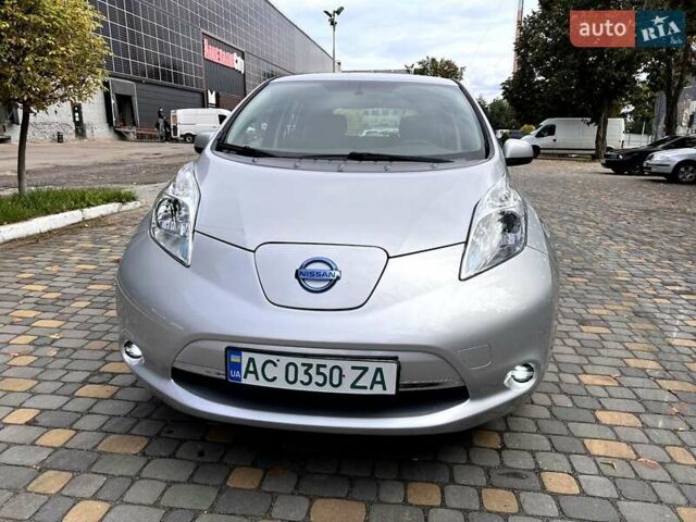 Серый Ниссан Лиф, объемом двигателя 0 л и пробегом 107 тыс. км за 7100 $, фото 2 на Automoto.ua