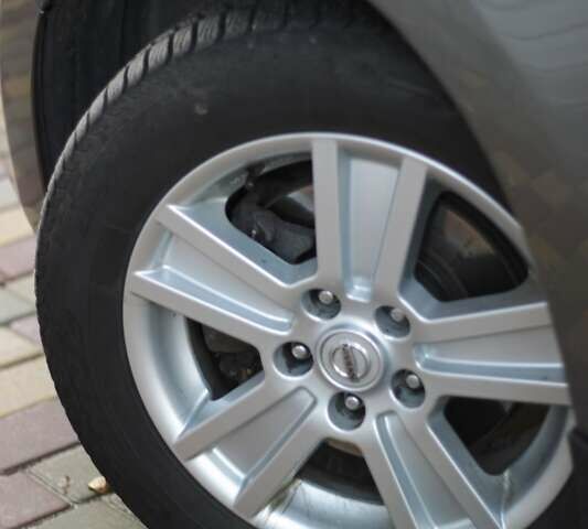 Серый Ниссан Лиф, объемом двигателя 0 л и пробегом 88 тыс. км за 8700 $, фото 21 на Automoto.ua