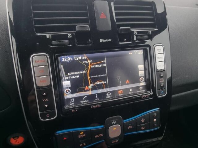 Серый Ниссан Лиф, объемом двигателя 0 л и пробегом 130 тыс. км за 8000 $, фото 3 на Automoto.ua