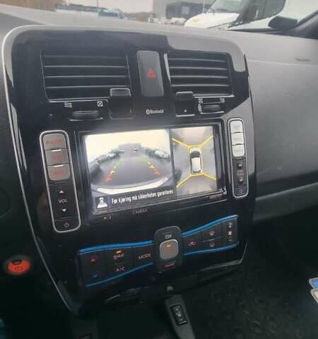 Серый Ниссан Лиф, объемом двигателя 0 л и пробегом 130 тыс. км за 8000 $, фото 1 на Automoto.ua