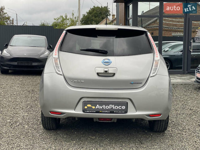 Серый Ниссан Лиф, объемом двигателя 0 л и пробегом 106 тыс. км за 8500 $, фото 22 на Automoto.ua