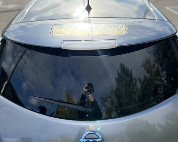 Сірий Ніссан Ліф, об'ємом двигуна 0 л та пробігом 125 тис. км за 6900 $, фото 13 на Automoto.ua