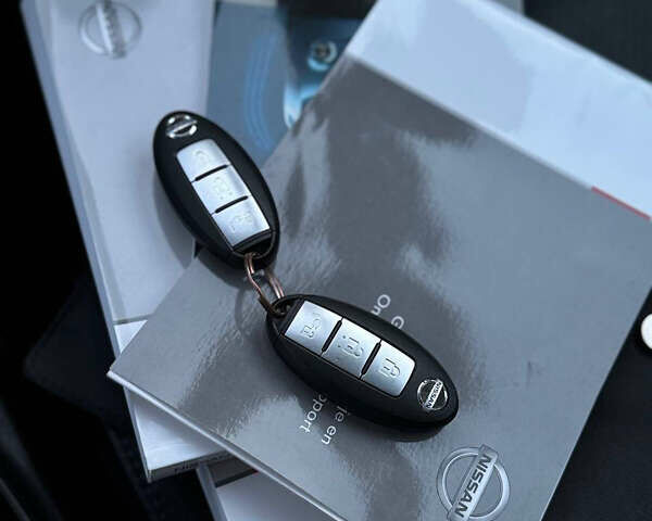 Серый Ниссан Лиф, объемом двигателя 0 л и пробегом 85 тыс. км за 7400 $, фото 5 на Automoto.ua