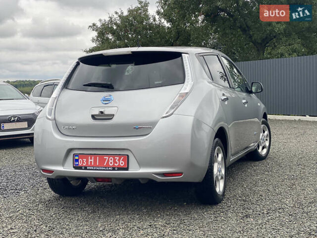 Серый Ниссан Лиф, объемом двигателя 0 л и пробегом 106 тыс. км за 8500 $, фото 65 на Automoto.ua