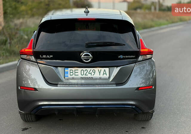 Серый Ниссан Лиф, объемом двигателя 0 л и пробегом 168 тыс. км за 12600 $, фото 5 на Automoto.ua