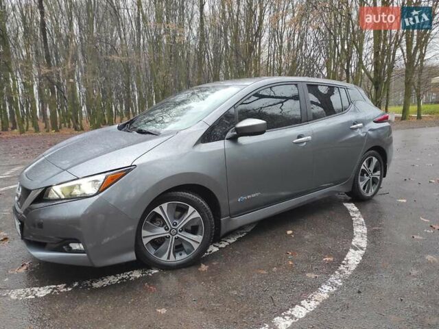 Серый Ниссан Лиф, объемом двигателя 0 л и пробегом 126 тыс. км за 12200 $, фото 1 на Automoto.ua