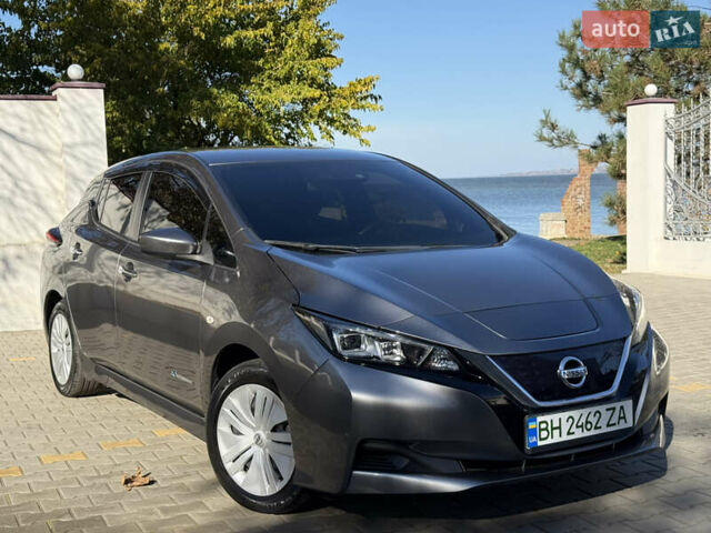 Серый Ниссан Лиф, объемом двигателя 0 л и пробегом 88 тыс. км за 11900 $, фото 22 на Automoto.ua