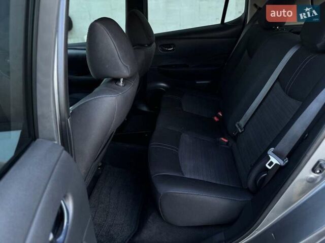 Серый Ниссан Лиф, объемом двигателя 0 л и пробегом 160 тыс. км за 11999 $, фото 7 на Automoto.ua