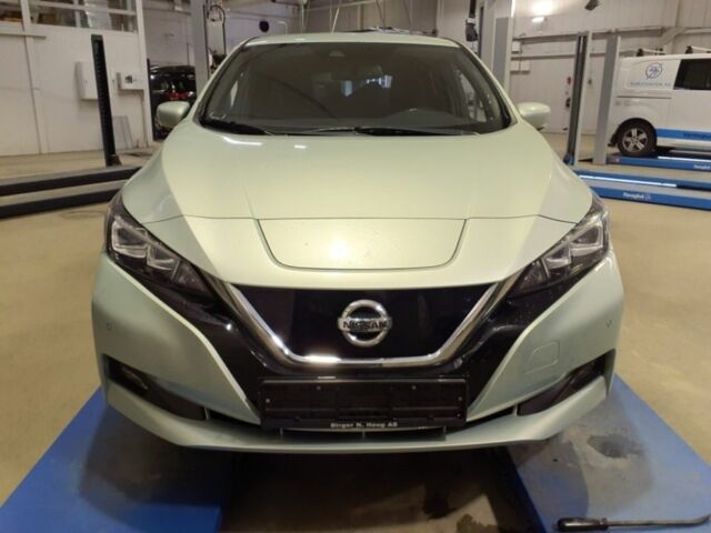 Серый Ниссан Лиф, объемом двигателя 0 л и пробегом 77 тыс. км за 11700 $, фото 2 на Automoto.ua