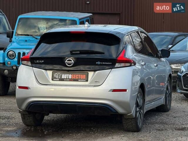 Серый Ниссан Лиф, объемом двигателя 0 л и пробегом 69 тыс. км за 15800 $, фото 9 на Automoto.ua