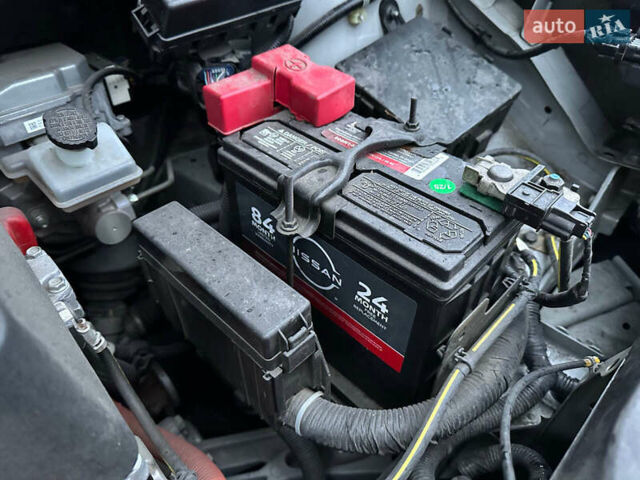 Сірий Ніссан Ліф, об'ємом двигуна 0 л та пробігом 31 тис. км за 13600 $, фото 20 на Automoto.ua