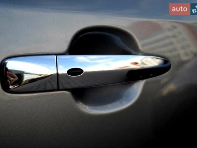 Сірий Ніссан Ліф, об'ємом двигуна 0 л та пробігом 119 тис. км за 12300 $, фото 130 на Automoto.ua