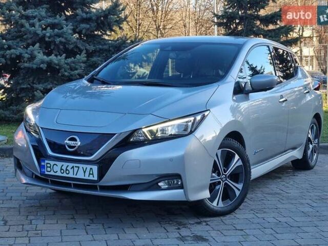 Сірий Ніссан Ліф, об'ємом двигуна 0 л та пробігом 95 тис. км за 13100 $, фото 7 на Automoto.ua