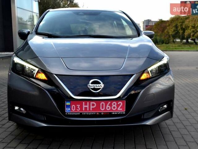 Сірий Ніссан Ліф, об'ємом двигуна 0 л та пробігом 119 тис. км за 12300 $, фото 171 на Automoto.ua