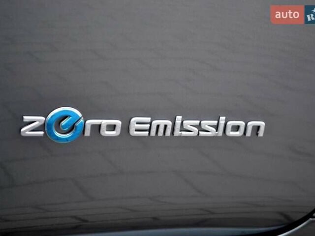 Сірий Ніссан Ліф, об'ємом двигуна 0 л та пробігом 119 тис. км за 12300 $, фото 72 на Automoto.ua