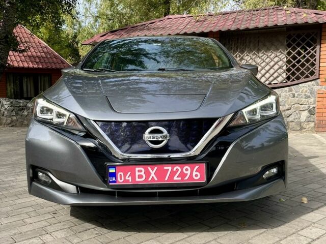 Серый Ниссан Лиф, объемом двигателя 0 л и пробегом 164 тыс. км за 10900 $, фото 13 на Automoto.ua