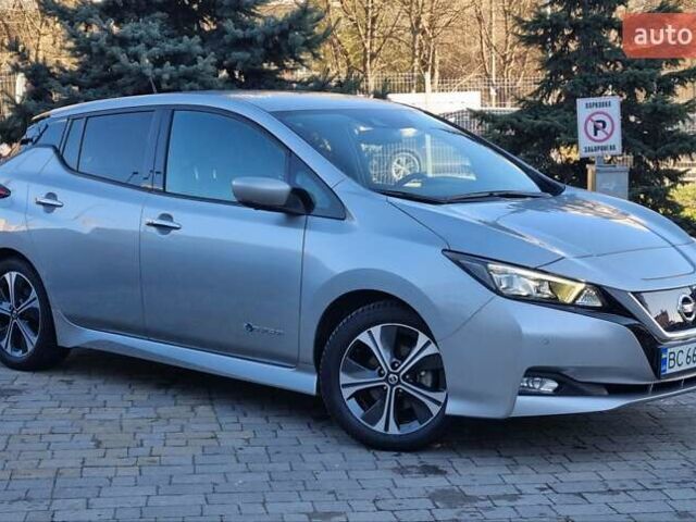 Сірий Ніссан Ліф, об'ємом двигуна 0 л та пробігом 95 тис. км за 13100 $, фото 3 на Automoto.ua