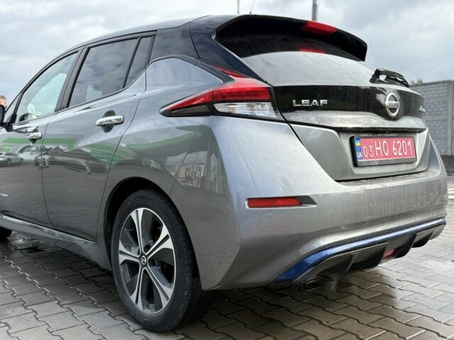 Серый Ниссан Лиф, объемом двигателя 0 л и пробегом 96 тыс. км за 12500 $, фото 5 на Automoto.ua