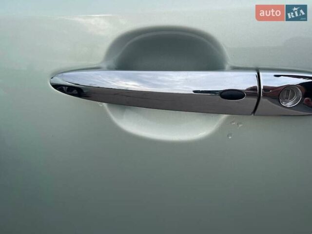 Серый Ниссан Лиф, объемом двигателя 0 л и пробегом 102 тыс. км за 13200 $, фото 34 на Automoto.ua