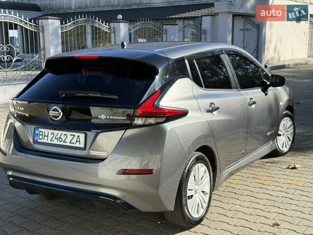 Сірий Ніссан Ліф, об'ємом двигуна 0 л та пробігом 88 тис. км за 11900 $, фото 19 на Automoto.ua