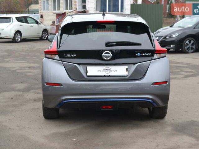 Серый Ниссан Лиф, объемом двигателя 0 л и пробегом 109 тыс. км за 12999 $, фото 8 на Automoto.ua