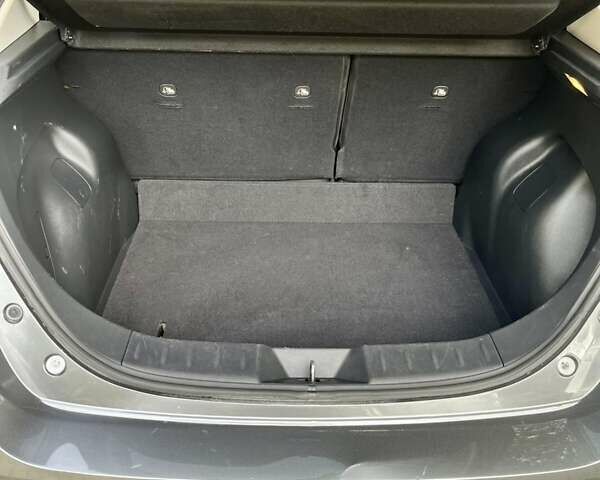 Сірий Ніссан Ліф, об'ємом двигуна 0 л та пробігом 165 тис. км за 10700 $, фото 11 на Automoto.ua