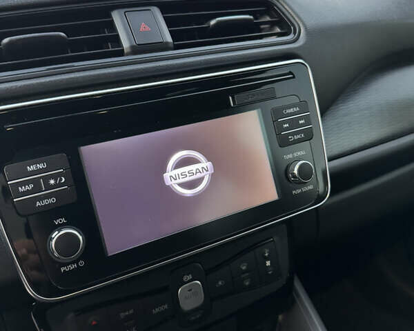 Серый Ниссан Лиф, объемом двигателя 0 л и пробегом 150 тыс. км за 10800 $, фото 25 на Automoto.ua