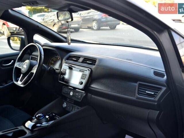 Сірий Ніссан Ліф, об'ємом двигуна 0 л та пробігом 119 тис. км за 12300 $, фото 40 на Automoto.ua