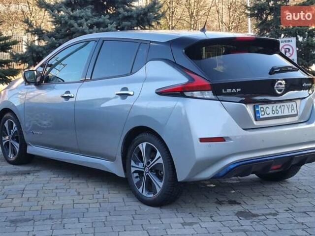 Сірий Ніссан Ліф, об'ємом двигуна 0 л та пробігом 95 тис. км за 13100 $, фото 12 на Automoto.ua