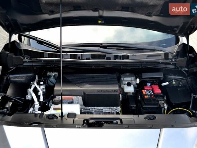 Сірий Ніссан Ліф, об'ємом двигуна 0 л та пробігом 119 тис. км за 12300 $, фото 61 на Automoto.ua