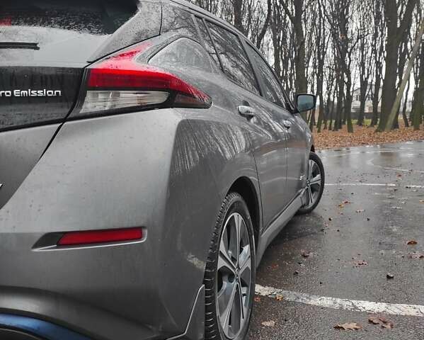 Серый Ниссан Лиф, объемом двигателя 0 л и пробегом 126 тыс. км за 12200 $, фото 11 на Automoto.ua