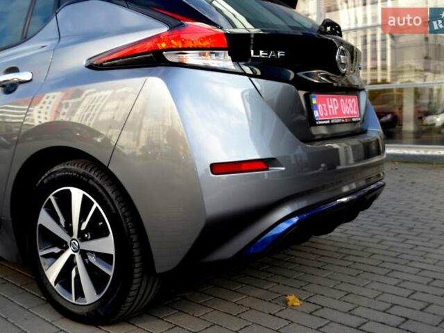 Сірий Ніссан Ліф, об'ємом двигуна 0 л та пробігом 119 тис. км за 12300 $, фото 80 на Automoto.ua