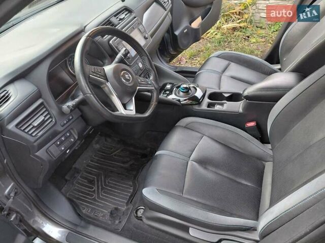 Серый Ниссан Лиф, объемом двигателя 0 л и пробегом 98 тыс. км за 13200 $, фото 10 на Automoto.ua