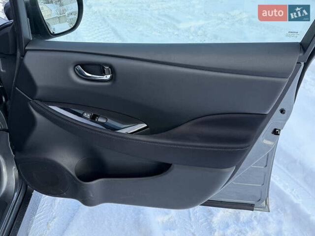 Серый Ниссан Лиф, объемом двигателя 0 л и пробегом 71 тыс. км за 11950 $, фото 12 на Automoto.ua