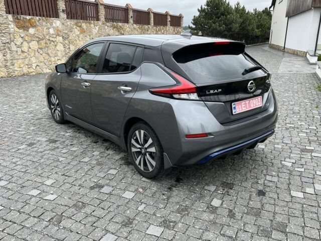 Серый Ниссан Лиф, объемом двигателя 0 л и пробегом 127 тыс. км за 11500 $, фото 2 на Automoto.ua