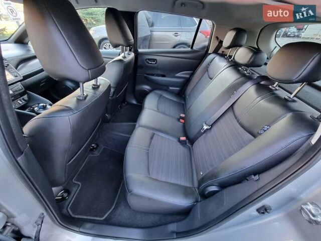 Сірий Ніссан Ліф, об'ємом двигуна 0 л та пробігом 95 тис. км за 13100 $, фото 31 на Automoto.ua