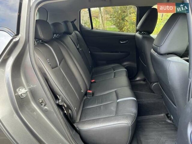 Сірий Ніссан Ліф, об'ємом двигуна 0 л та пробігом 144 тис. км за 12699 $, фото 21 на Automoto.ua