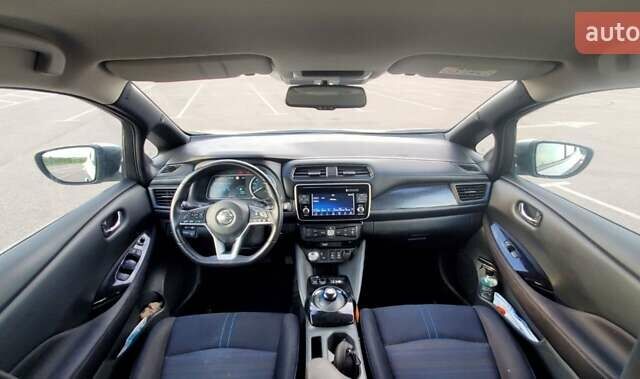 Серый Ниссан Лиф, объемом двигателя 0 л и пробегом 175 тыс. км за 12100 $, фото 9 на Automoto.ua