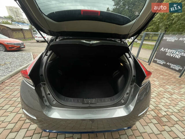 Серый Ниссан Лиф, объемом двигателя 0 л и пробегом 125 тыс. км за 12100 $, фото 25 на Automoto.ua