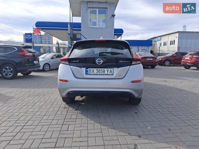 Серый Ниссан Лиф, объемом двигателя 0 л и пробегом 60 тыс. км за 14300 $, фото 4 на Automoto.ua