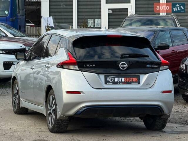 Серый Ниссан Лиф, объемом двигателя 0 л и пробегом 69 тыс. км за 15800 $, фото 6 на Automoto.ua