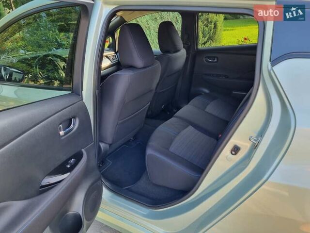 Сірий Ніссан Ліф, об'ємом двигуна 0 л та пробігом 173 тис. км за 10850 $, фото 22 на Automoto.ua